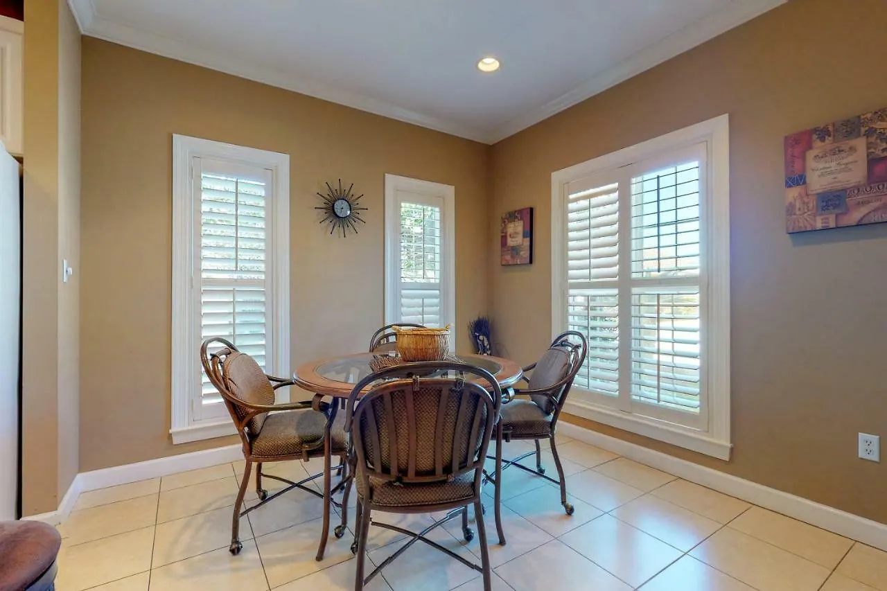 2 Bed 2 Bath Vacation Home In Destin 0*,  United States