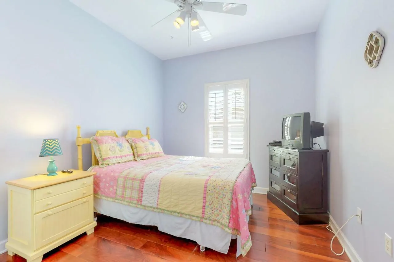 2 Bed 2 Bath Vacation Home In Destin USA